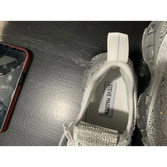 NWOB Steve Madden Maxima Rhinestone - Trim Trainer Sneaker Size 6.5 - Picture 6 of 7